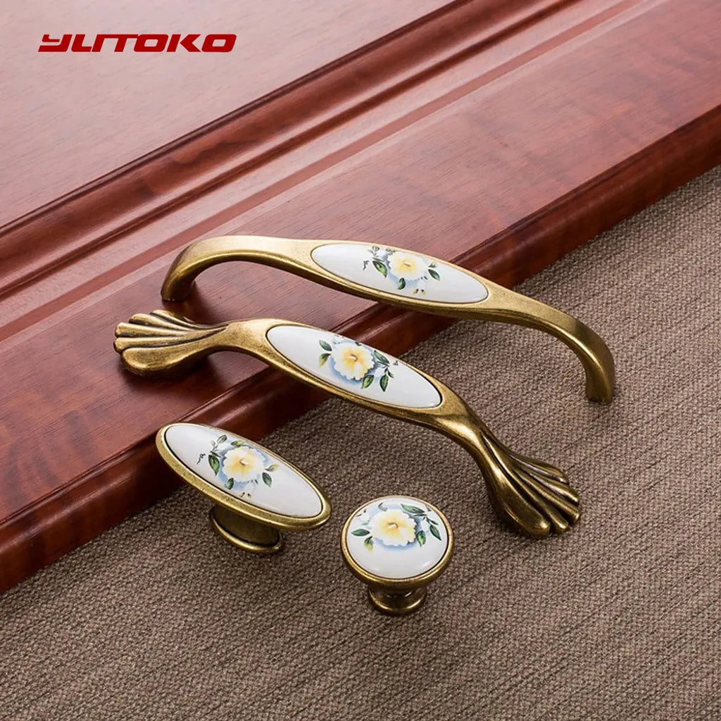 European Green Flower Ceramic Handles Kitchen Cabinet Storage Dressers Classic Wardrobe Cabinet Single Hole Closet Door Pulls