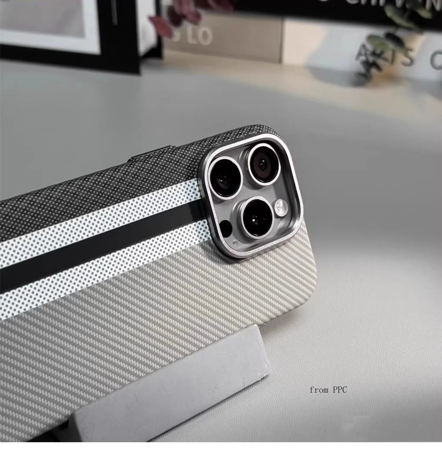 Carbon Fibre Magnetic Phone Case 16 Cover for iPhone 15 14 Pro Max Wireless Charging MagSafe Shell Alloy Camera Ring Armor Funda