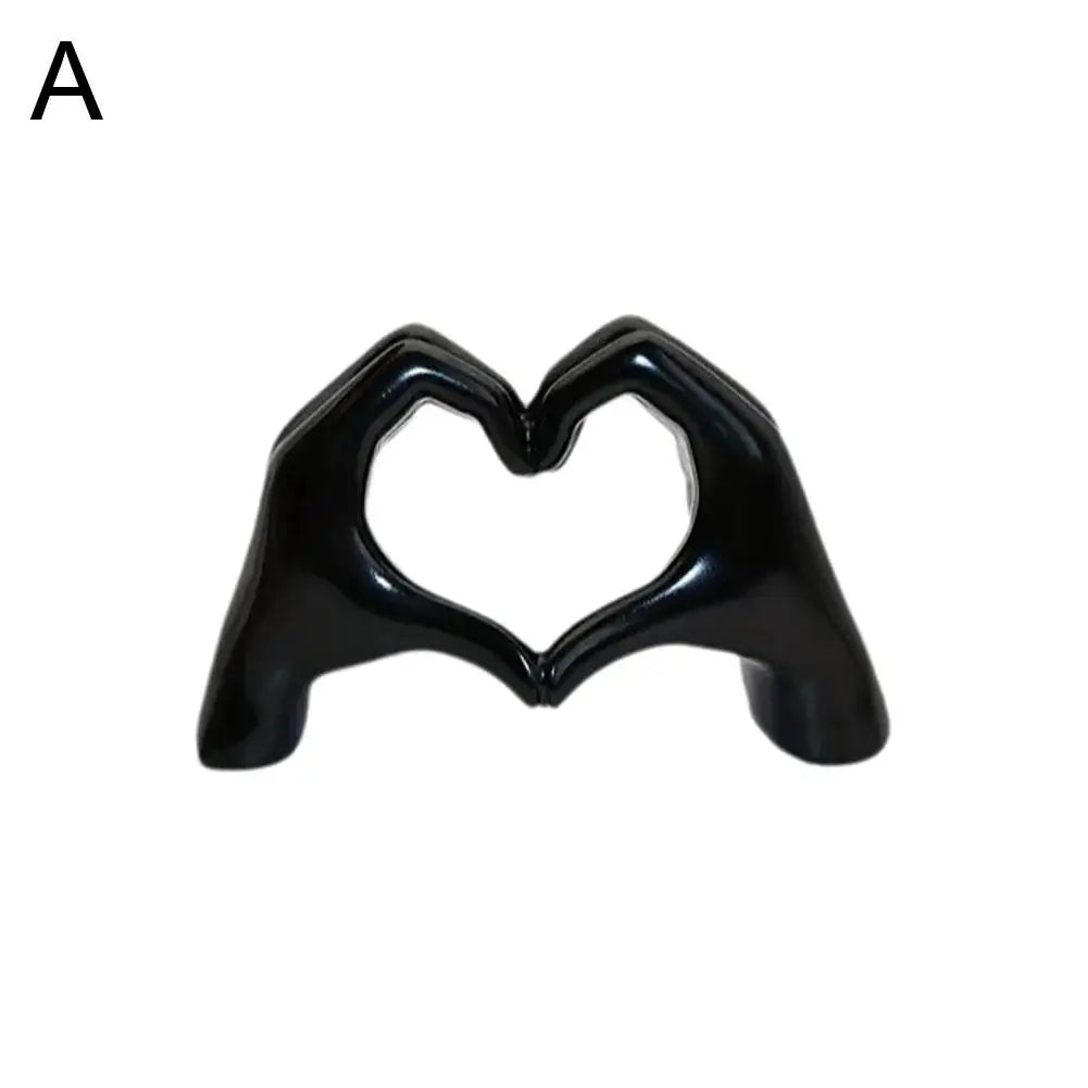 Creative Heart Hand Statue Resin Abstract Hand Love Figurines Living Room Bedroom Modern Home Desktop Wedding Decoration