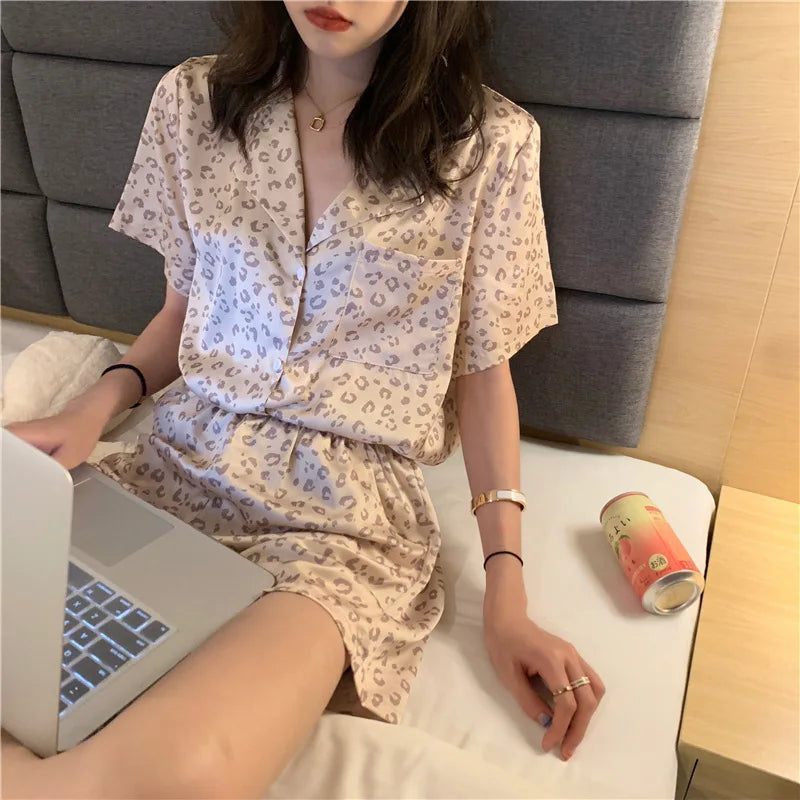 Women's Sleepwear Loungewear Set Short-Sleeved Shorts Pajamas Homewear Cardigan Lapel Leopard Print Sweet Cartoon Nightwear