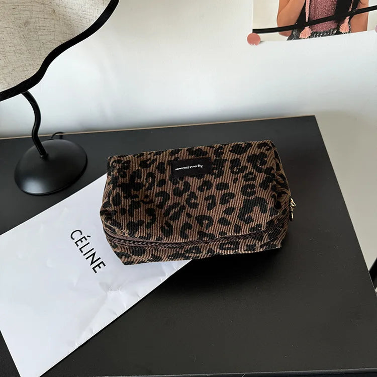 1pc Large Women Leopard Cosmetic Bag Box Shaped Zipper Make Up Bag Travel Washing Makeup Organizer Travel Beauty Case
