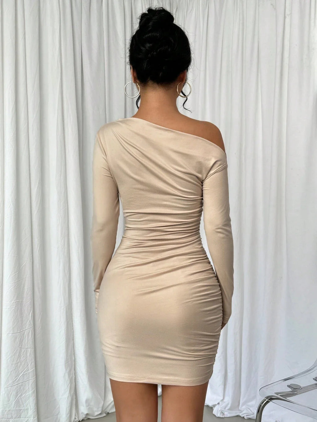Women's Plain Ruched Asymmetrical Neck Bodycon Dress, Elegant Long Sleeve Short Dress for Party Club Dating Wear,