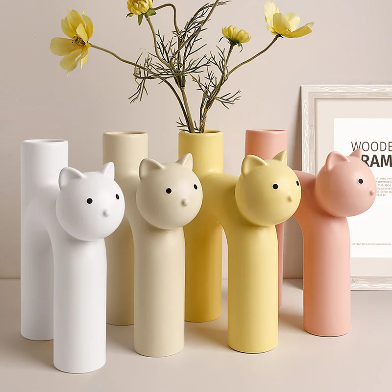 1PC, a Nordic minimalist design cat-themed decorative vase, is suitable for living room, study, wedding and party decoration