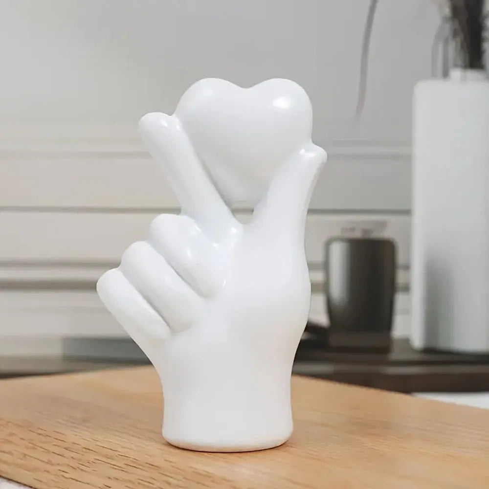 Heart Hand Gesture Statues Sculptures Luxury Resin Desktop Ornament Love Finger Modern Hand Gesture Sculpture Home Shelf Desktop