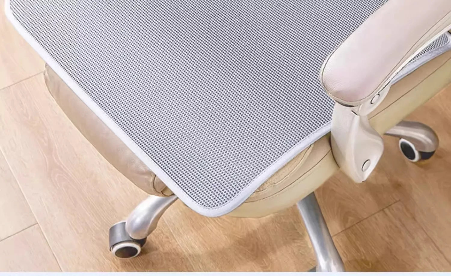 Solid Color Ice Silk Seat Cushion Summer Universal Non-slip Chair Cushion Cool Feeling Breathable Pad for Living Room Home