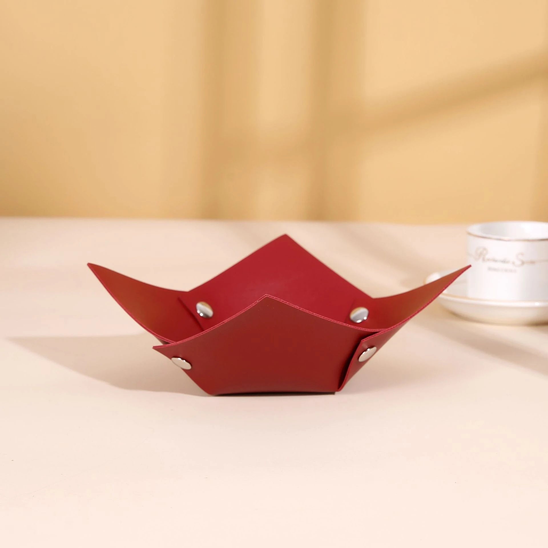 Leather Desktop Storage Box for Living Room Coffee Table Entrance Hall Home Folding Cosmetic Organizer Miscellaneous Items