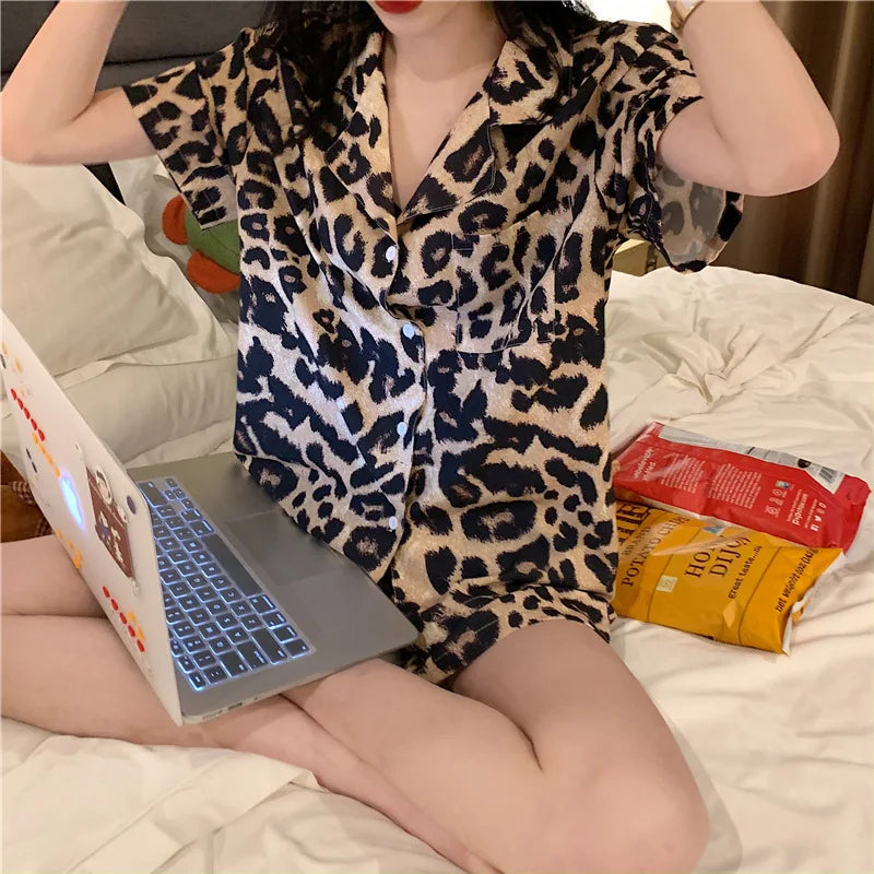 Women's Sleepwear Loungewear Set Short-Sleeved Shorts Pajamas Homewear Cardigan Lapel Leopard Print Sweet Cartoon Nightwear