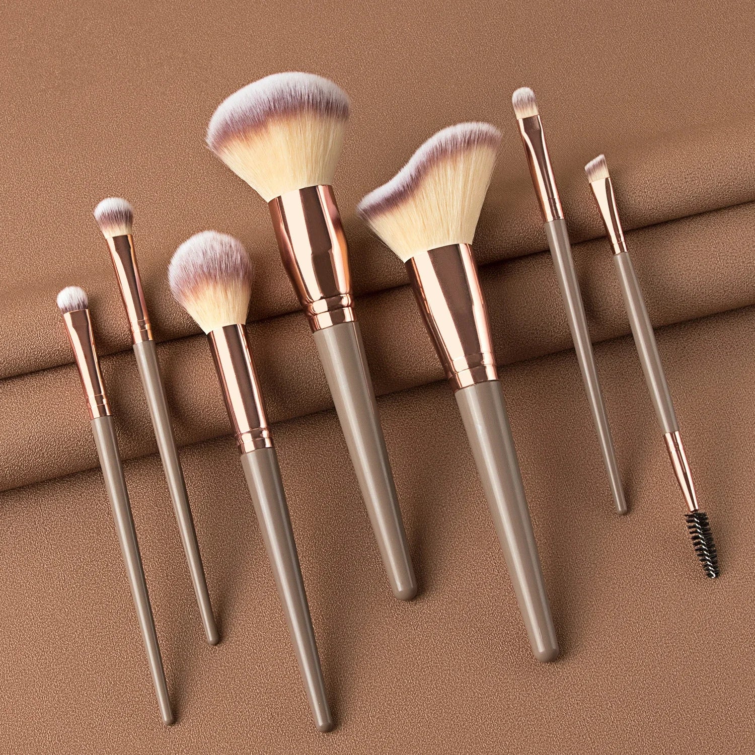 Makeup Brushes Set Face Eyes Make Up Brush Eyelash Eyeshadow Eyebrow Eyeliner Foundation Powder Blush Highlight Lips Brush