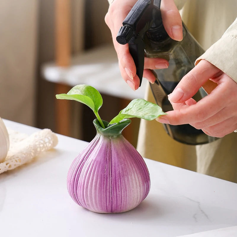 Onion Shaped ceramic Small Vase Living Room Flower Arrangement Hydroponic Planting Flower Pot Modern Desktop Vase Decorations