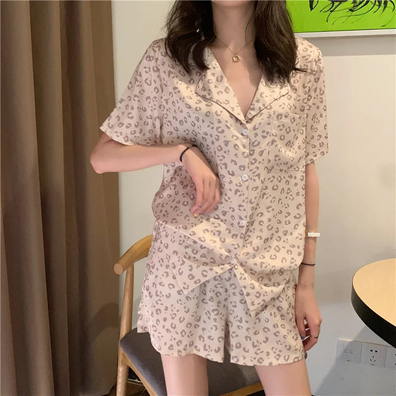 Women's Sleepwear Loungewear Set Short-Sleeved Shorts Pajamas Homewear Cardigan Lapel Leopard Print Sweet Cartoon Nightwear