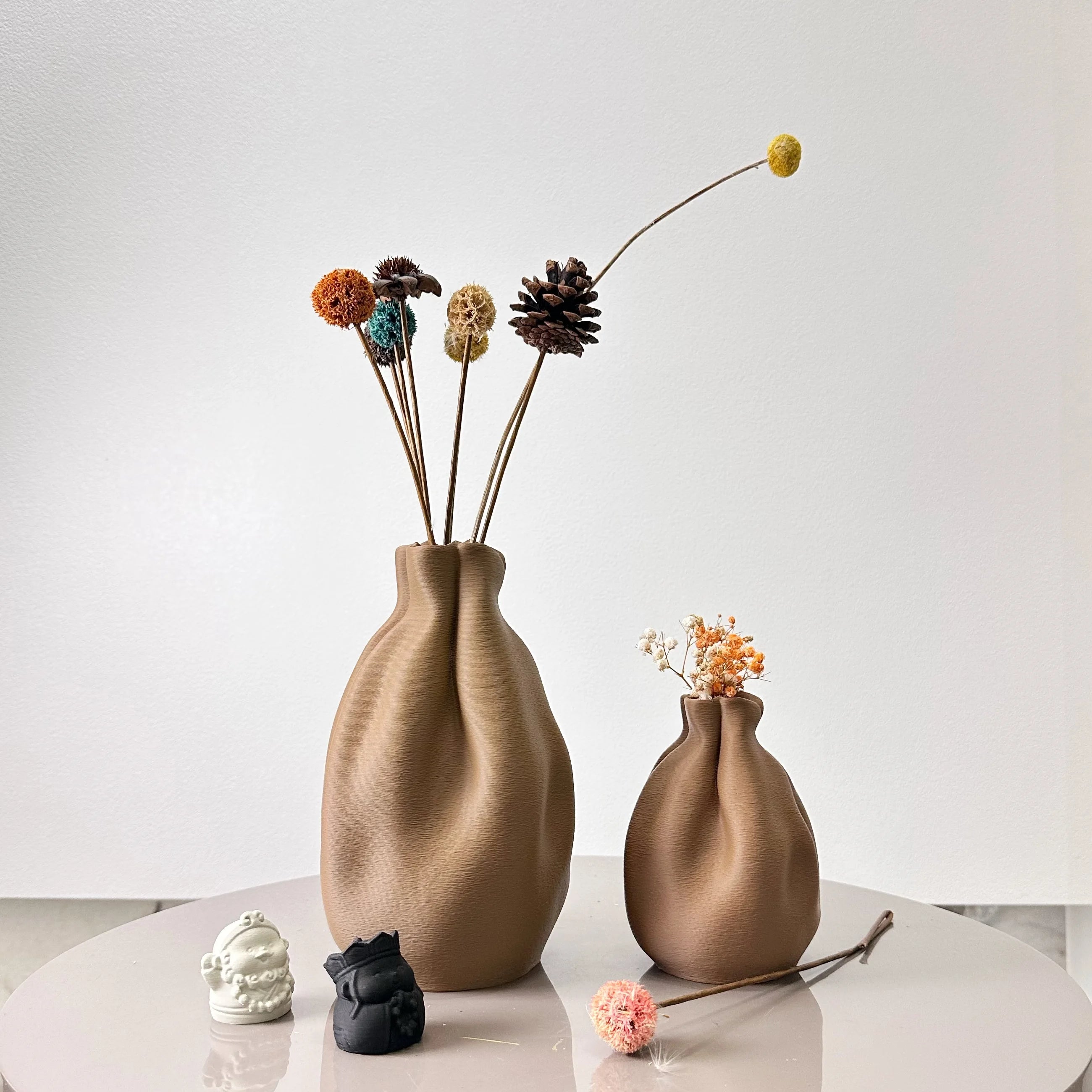 2-Piece Set of Fabric Vase, Dried Flower Vase, Suitable for Home Decoration Vase Ornaments, Office Decoration Vase Ornaments, Best Holiday Gift