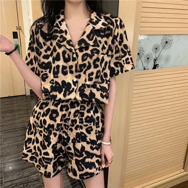 Women's Sleepwear Loungewear Set Short-Sleeved Shorts Pajamas Homewear Cardigan Lapel Leopard Print Sweet Cartoon Nightwear