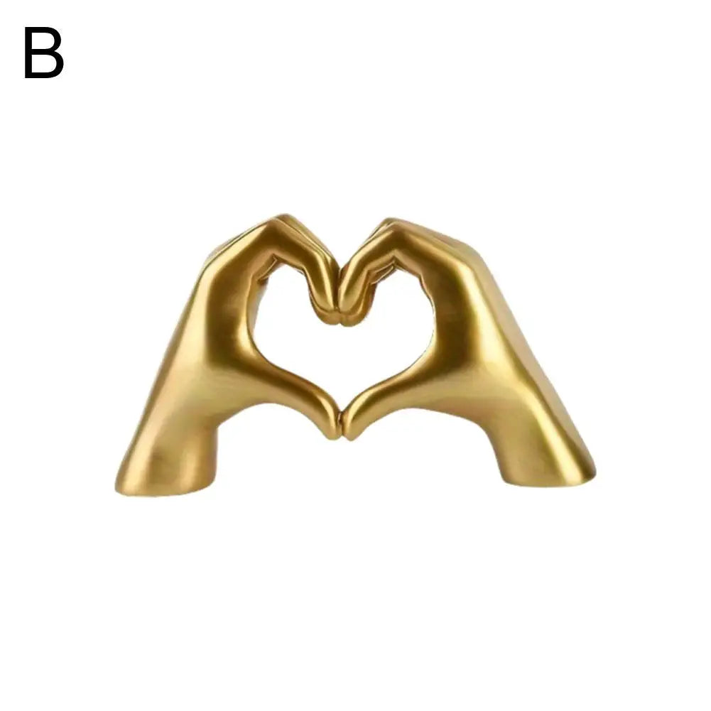 Creative Heart Hand Statue Resin Abstract Hand Love Figurines Living Room Bedroom Modern Home Desktop Wedding Decoration