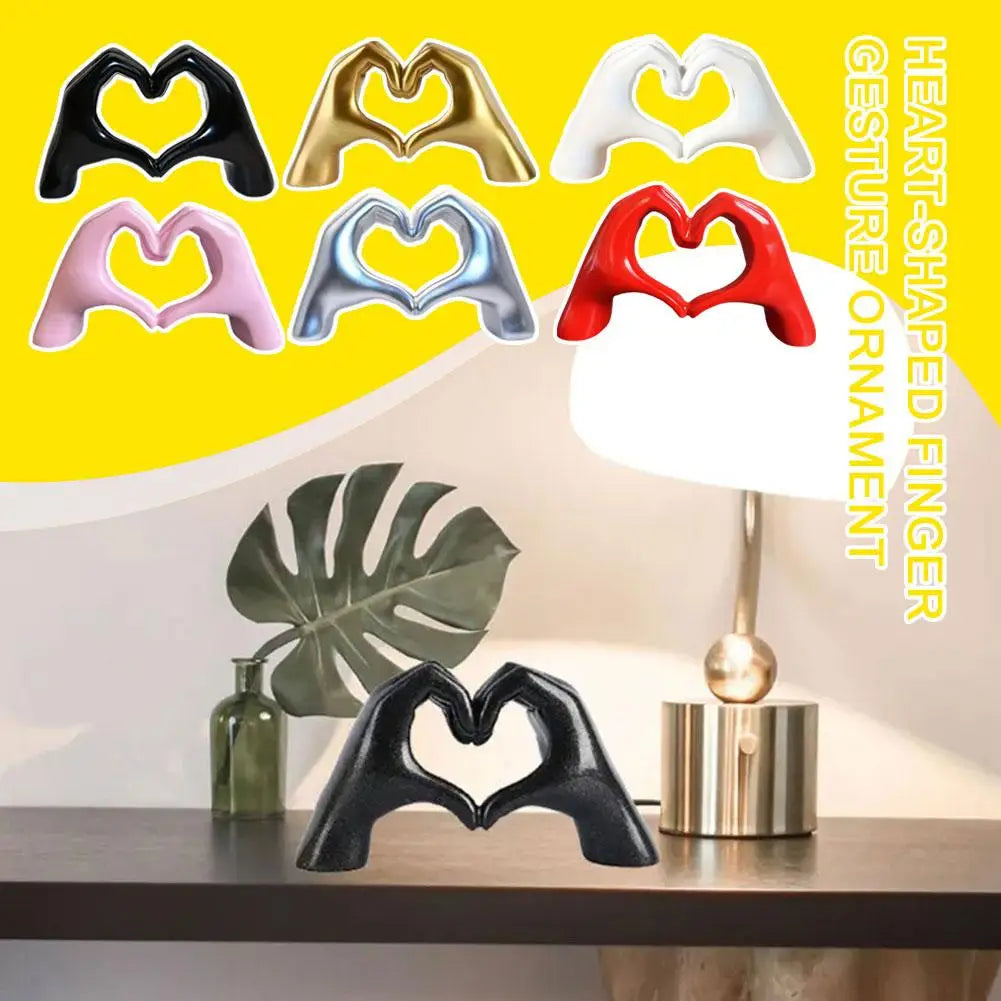 Creative Heart Hand Statue Resin Abstract Hand Love Figurines Living Room Bedroom Modern Home Desktop Wedding Decoration