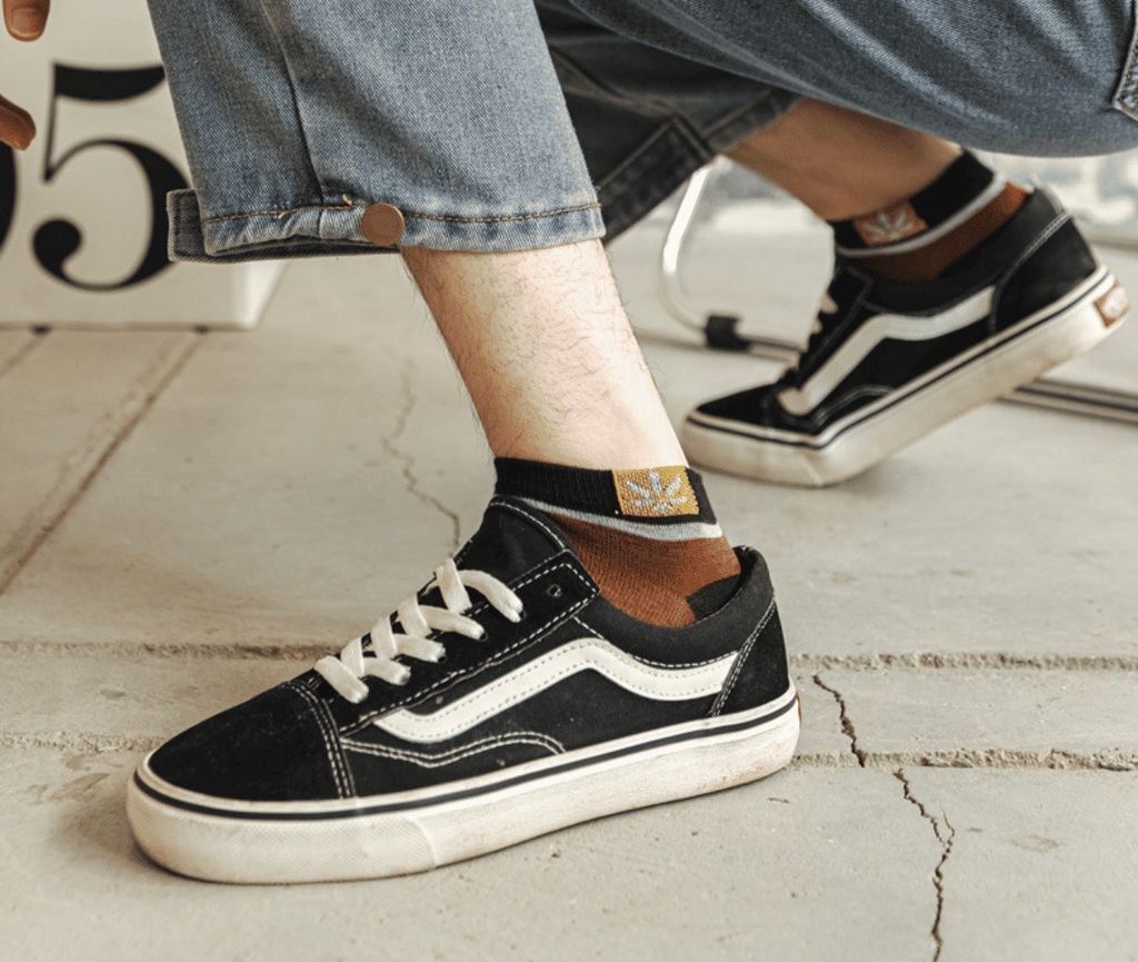 ComfortFit Men's 5-Pack Ankle Socks: Breathable, Anti-Odor, Sweat-Wicking, Low-Cut