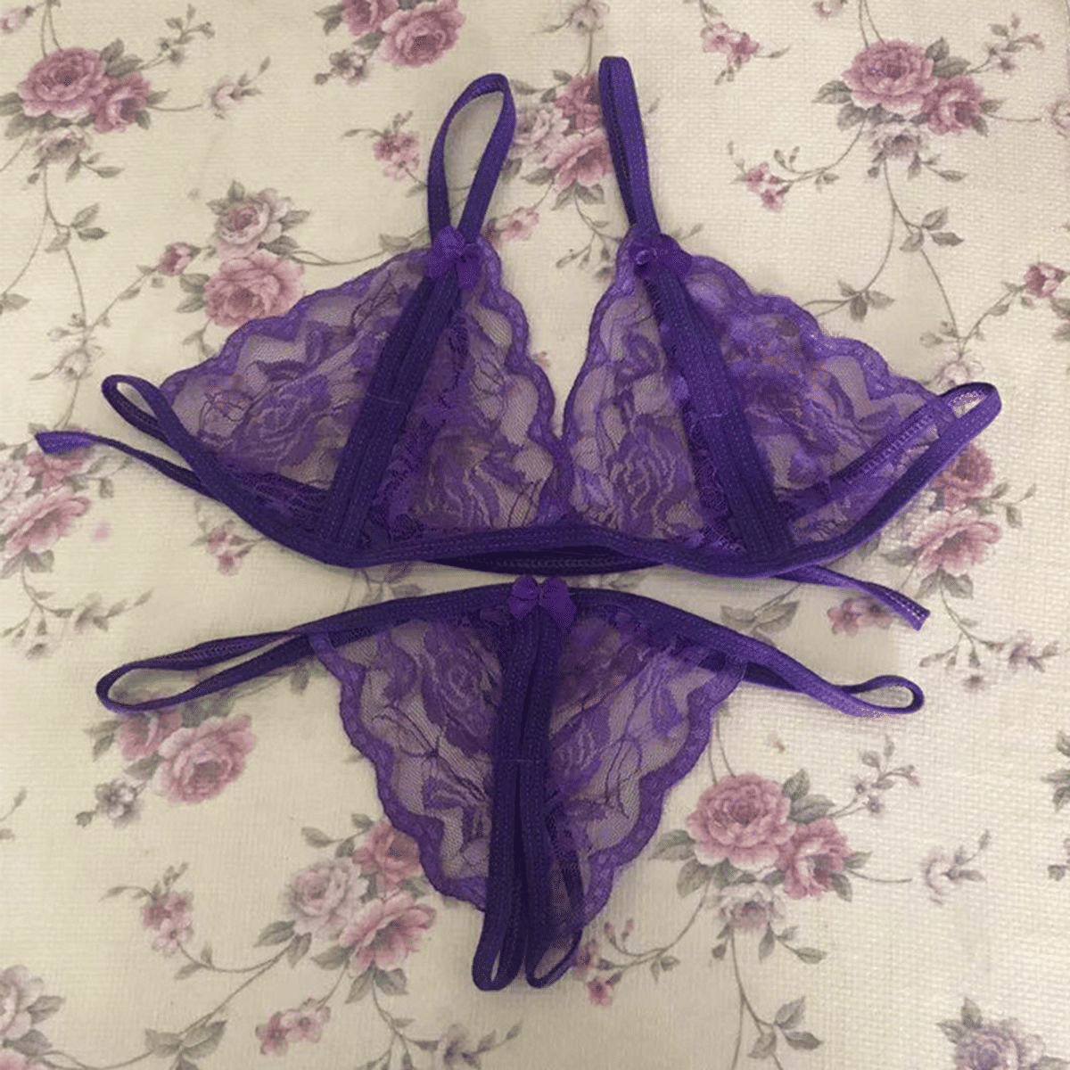 Sensual Three-Point Open Cut Lace Lingerie Set with Thong for Women