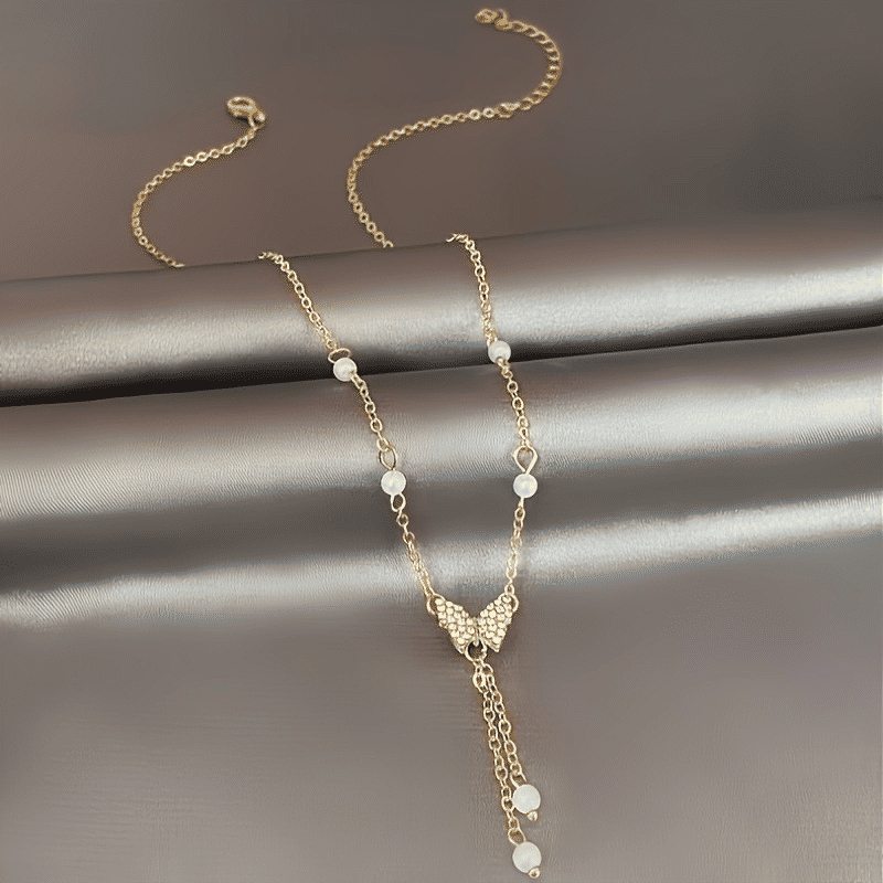 Elegant Zircon Butterfly Pearl Clavicle Necklace for Women, Trendy Design