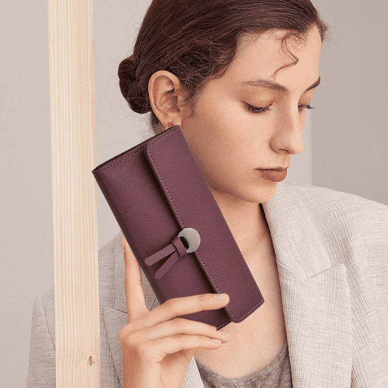 Elegant Women's Long Tri-Fold Wallet: Premium Synthetic Leather Card Holder Purse