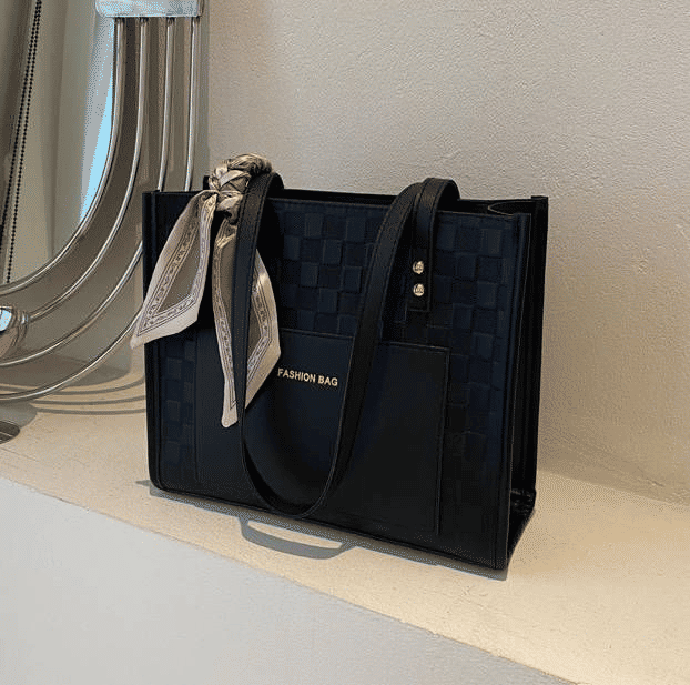 Women's Fashionable Large Capacity Shoulder Messenger Tote Bag - Casual Everyday Handbag